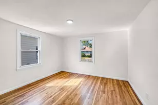 23 Schley St, Springfield, MA 01109 - Photo 17