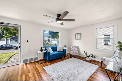 23 Schley St, Springfield, MA 01109 - Photo 7
