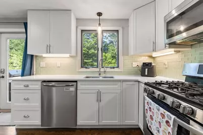 3 Carnegie Way, Attleboro, MA 02703 - Photo 7