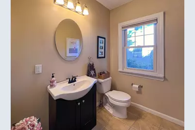 27 Fernleaf Ave, Longmeadow, MA 01106 - Photo 23