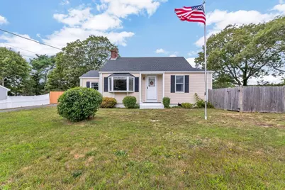 7 Queens Bay Ln, Bourne, MA 02532 - Photo 1