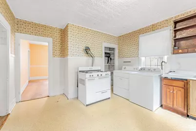 22 Barry St, Boston, MA 02136 - Photo 11