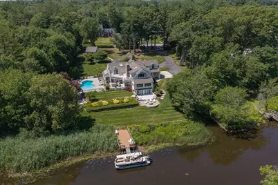 112 River Rd, Hanover, MA 02339 - Photo 5