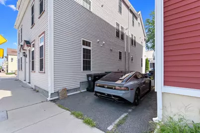 87 Bridge St Unit 2 #2, Salem, MA 01970 - Photo 3