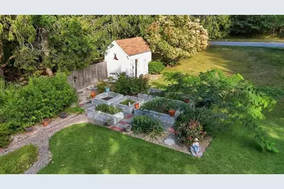 1876 Phinneys Ln, Barnstable, MA 02630 - Photo 35
