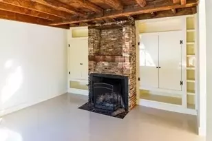 4 Goodwins Ct, Marblehead, MA 01945 - Photo 9