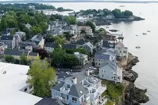 4 Goodwins Ct, Marblehead, MA 01945 - Photo 15