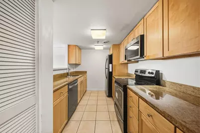 20 Webster St #507, Brookline, MA 02446 - Photo 11