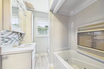 11 Irene St, New Bedford, MA 02745 - Photo 15