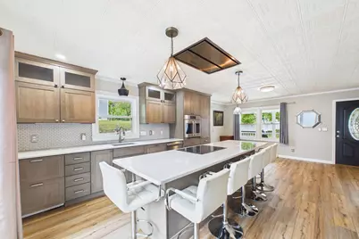 11 Irene St, New Bedford, MA 02745 - Photo 7