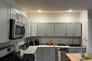 38 Northampton Ave, Springfield, MA 01109 - Photo 23