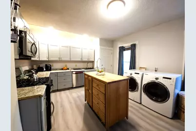 38 Northampton Ave, Springfield, MA 01109 - Photo 21