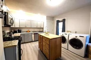 38 Northampton Ave, Springfield, MA 01109 - Photo 21