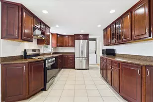 42 Hazelmoor Rd, Yarmouth, MA 02664 - Photo 5