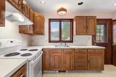 7 Enfield Road, Winthrop, MA 02152 - Photo 9