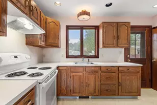 7 Enfield Rd, Winthrop, MA 02152 - Photo 9