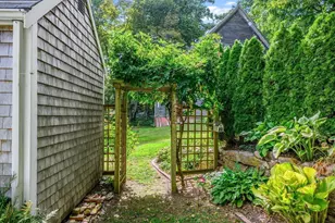 24 Grove St, Sandwich, MA 02563 - Photo 27