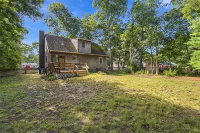 35 Pinecrest Beach Dr, Falmouth, MA 02536 - Photo 7