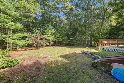 35 Pinecrest Beach Dr, Falmouth, MA 02536 - Photo 9