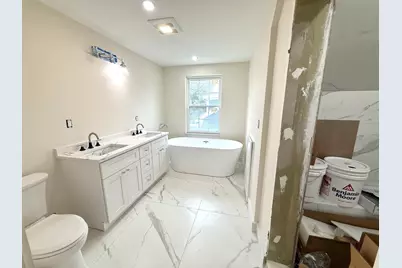 140 Summer #140, Medford, MA 02155 - Photo 33