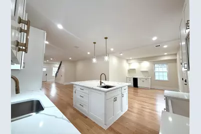 140 Summer #140, Medford, MA 02155 - Photo 5