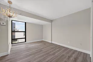 566 Commonwealth Ave, Boston, MA 02215 - Photo 17