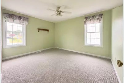 75 Moreland Green Dr, Worcester, MA 01609 - Photo 7