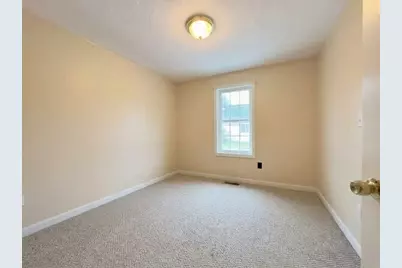 75 Moreland Green Dr, Worcester, MA 01609 - Photo 9