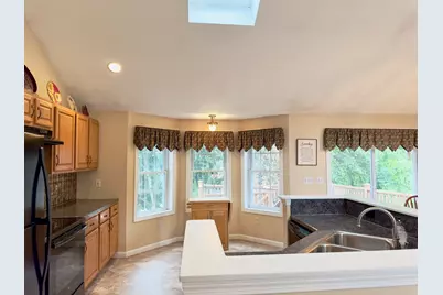 75 Moreland Green Dr, Worcester, MA 01609 - Photo 17