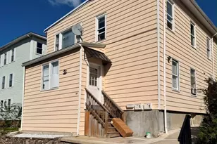 69 Fox St, Worcester, MA 01604 - Photo 1