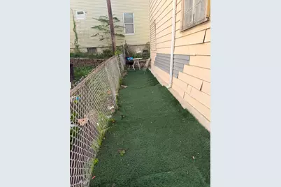 69 Fox St, Worcester, MA 01604 - Photo 5