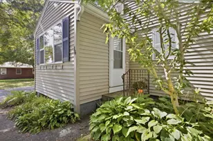 16 4th Ave, Lakeville, MA 02347 - Photo 3