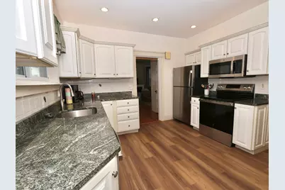 37 Proctor St, Worcester, MA 01606 - Photo 7
