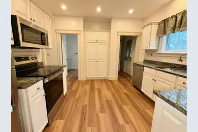 37 Proctor St, Worcester, MA 01606 - Photo 5