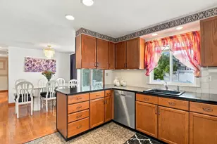 66 Observatory Ave, Haverhill, MA 01832 - Photo 9