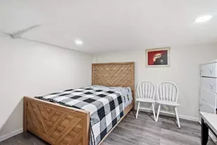 1774 Carew St, Springfield, MA 01104 - Photo 31