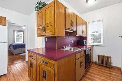 1774 Carew St, Springfield, MA 01104 - Photo 17