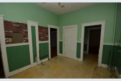 33 Parrott St, Lynn, MA 01902 - Photo 7