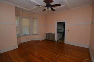33 Parrott St, Lynn, MA 01902 - Photo 3