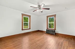 10 Salem St, Methuen, MA 01844 - Photo 9