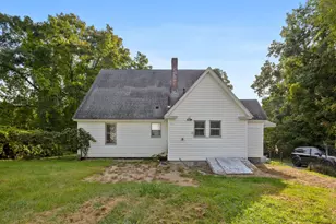 10 Salem St, Methuen, MA 01844 - Photo 7