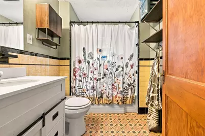 10 Salem St, Methuen, MA 01844 - Photo 15