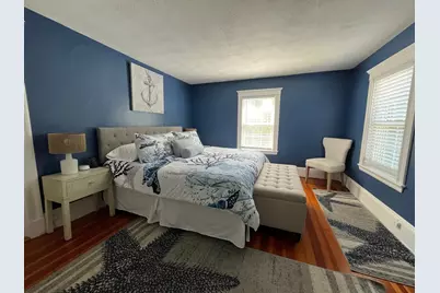 277 Pleasant St, Marblehead, MA 01945 - Photo 9