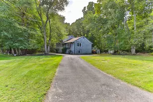 6 Mapleton St, Acushnet, MA 02743 - Photo 3