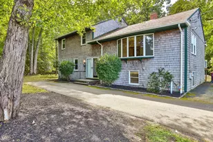 6 Mapleton St, Acushnet, MA 02743 - Photo 1