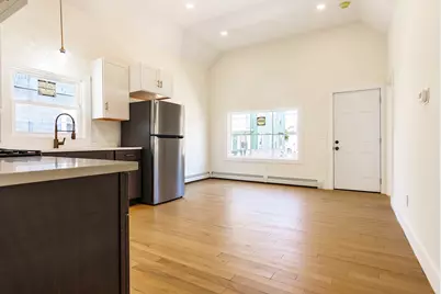 112 Hendrick, Providence, RI 02908 - Photo 3