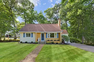21 Burt St, Attleboro, MA 02703 - Photo 1