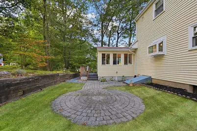 21 Burt St, Attleboro, MA 02703 - Photo 41