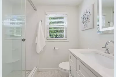 21 Burt St, Attleboro, MA 02703 - Photo 35