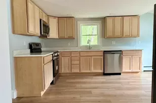 78 Pleasant St, Grafton, MA 01519 - Photo 13